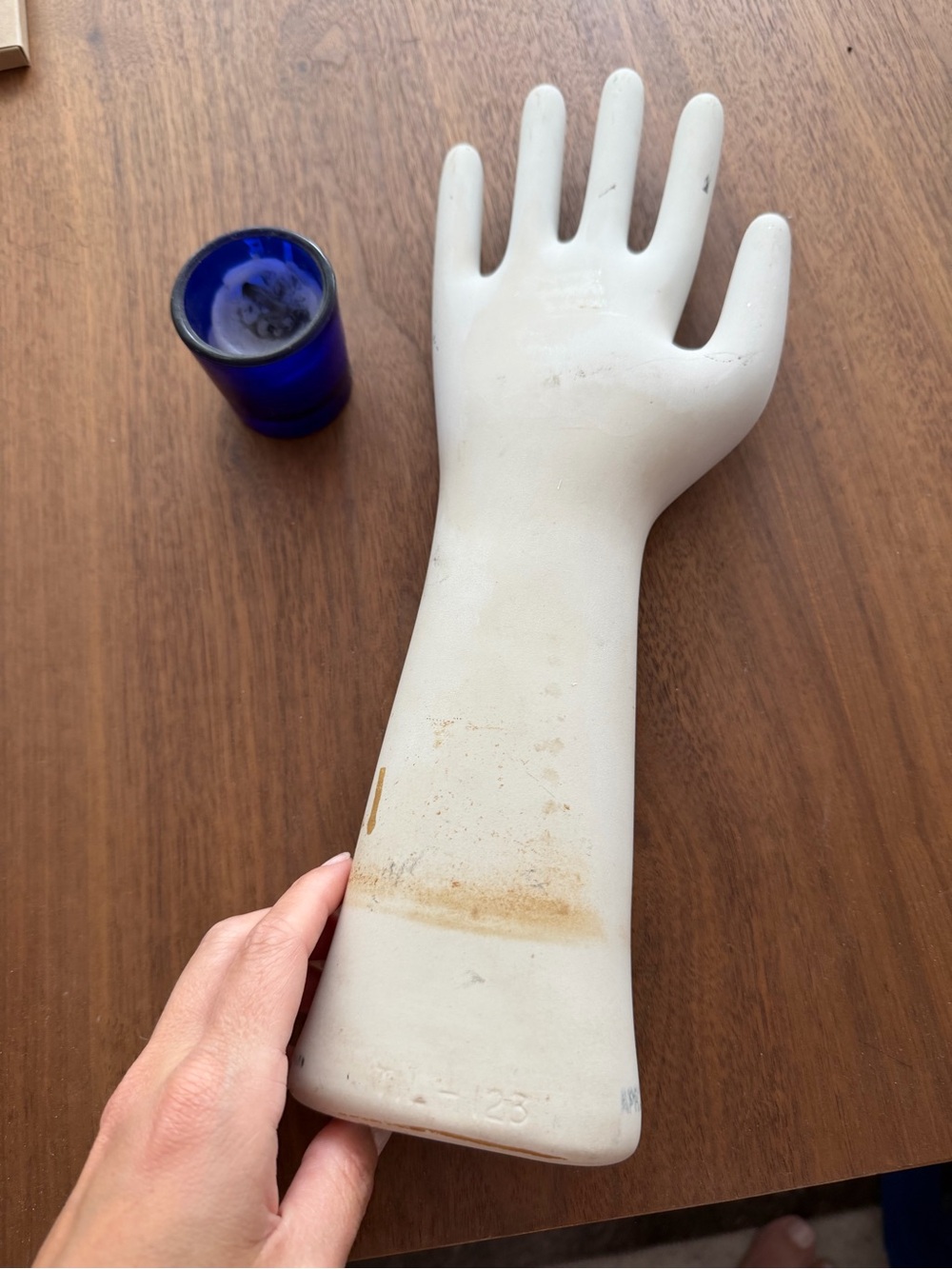 🗽❤️CB2 White Ceramic Hand Sculpture